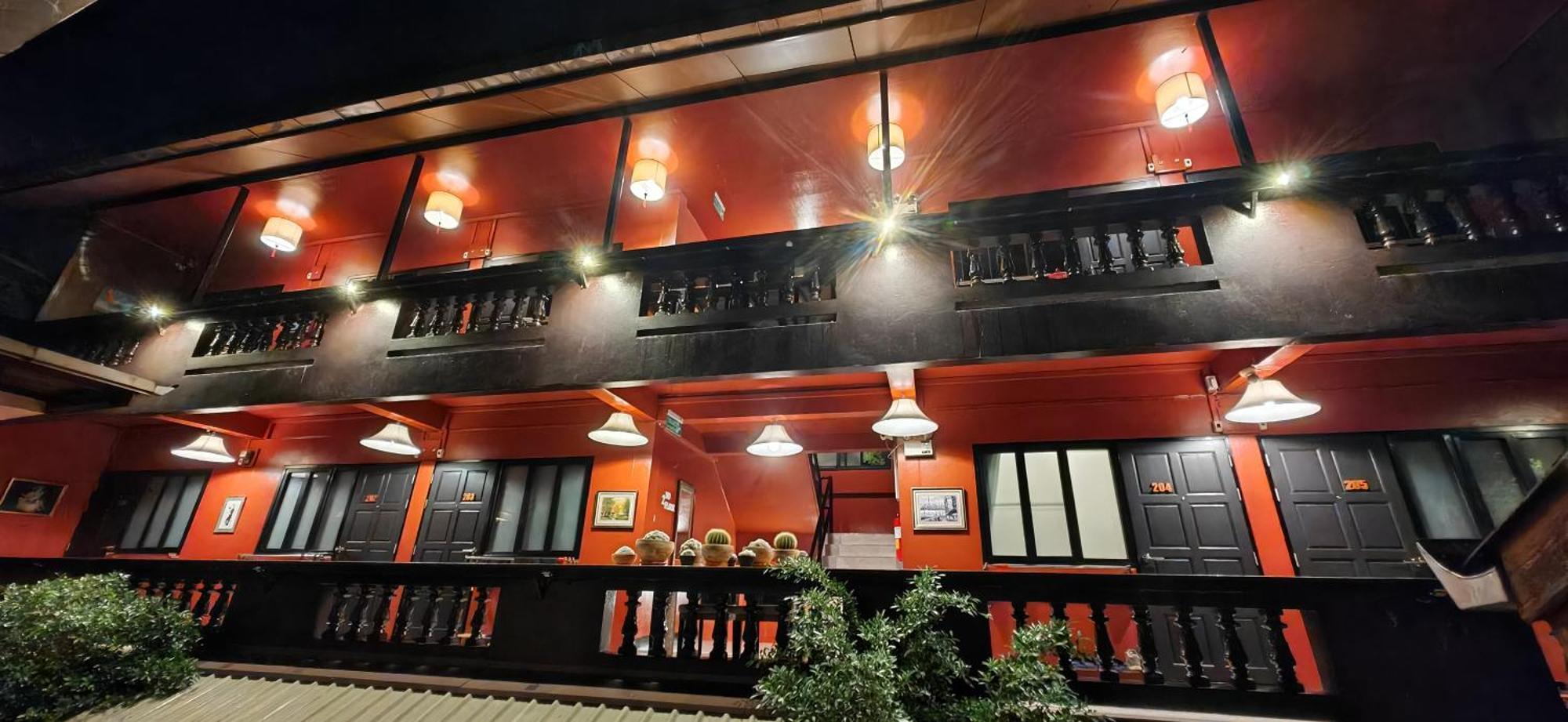 Hoh Guesthouse Chiang Mai Exterior foto